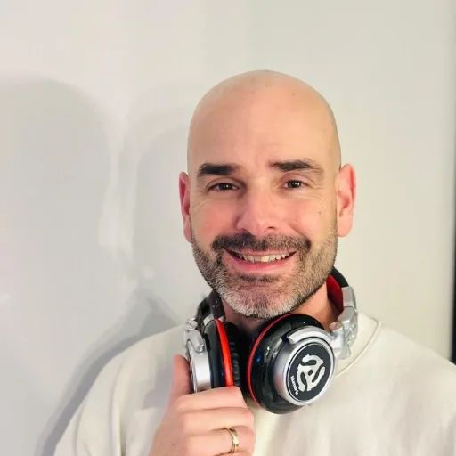 Francisco Alanis Carrasco (dj QVA Libre)